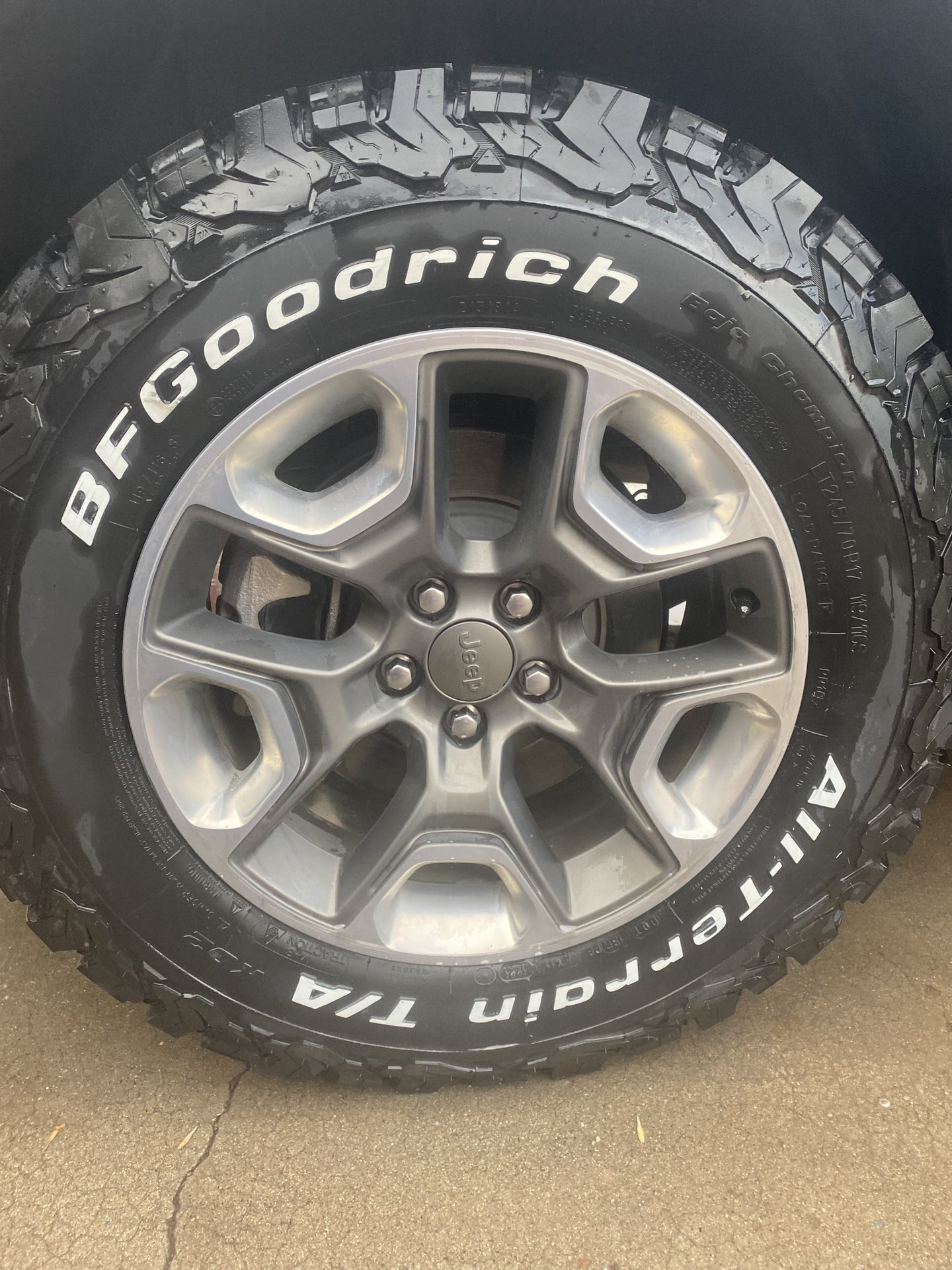 Discount tire scratch your wheels? | 2014+ Jeep Cherokee Forums